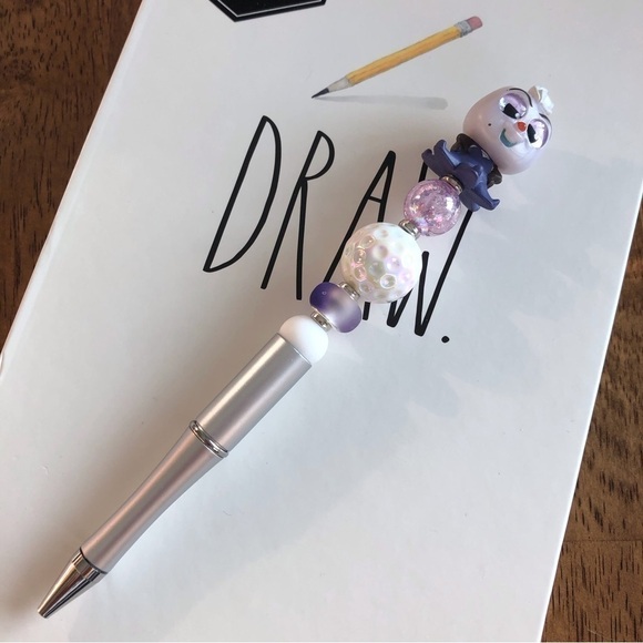 Disney Doorables: Olaf Retells: The little Mermaid: Ursula handmade beaded pen - Picture 2 of 3